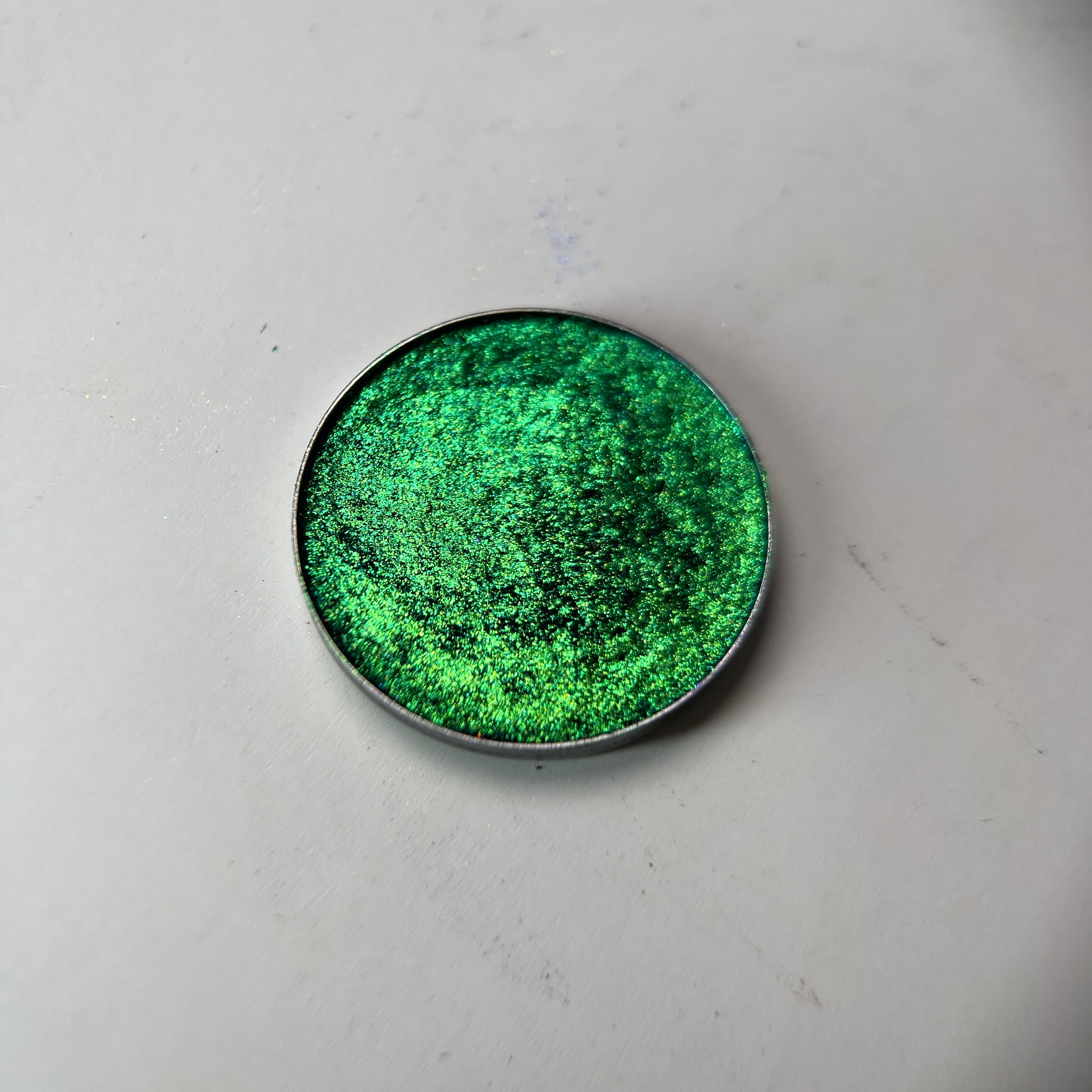 Emerald Voltage - Bright Emerald Reflective Green Metallic Single Eyeshadow | Foiled High-Pigment