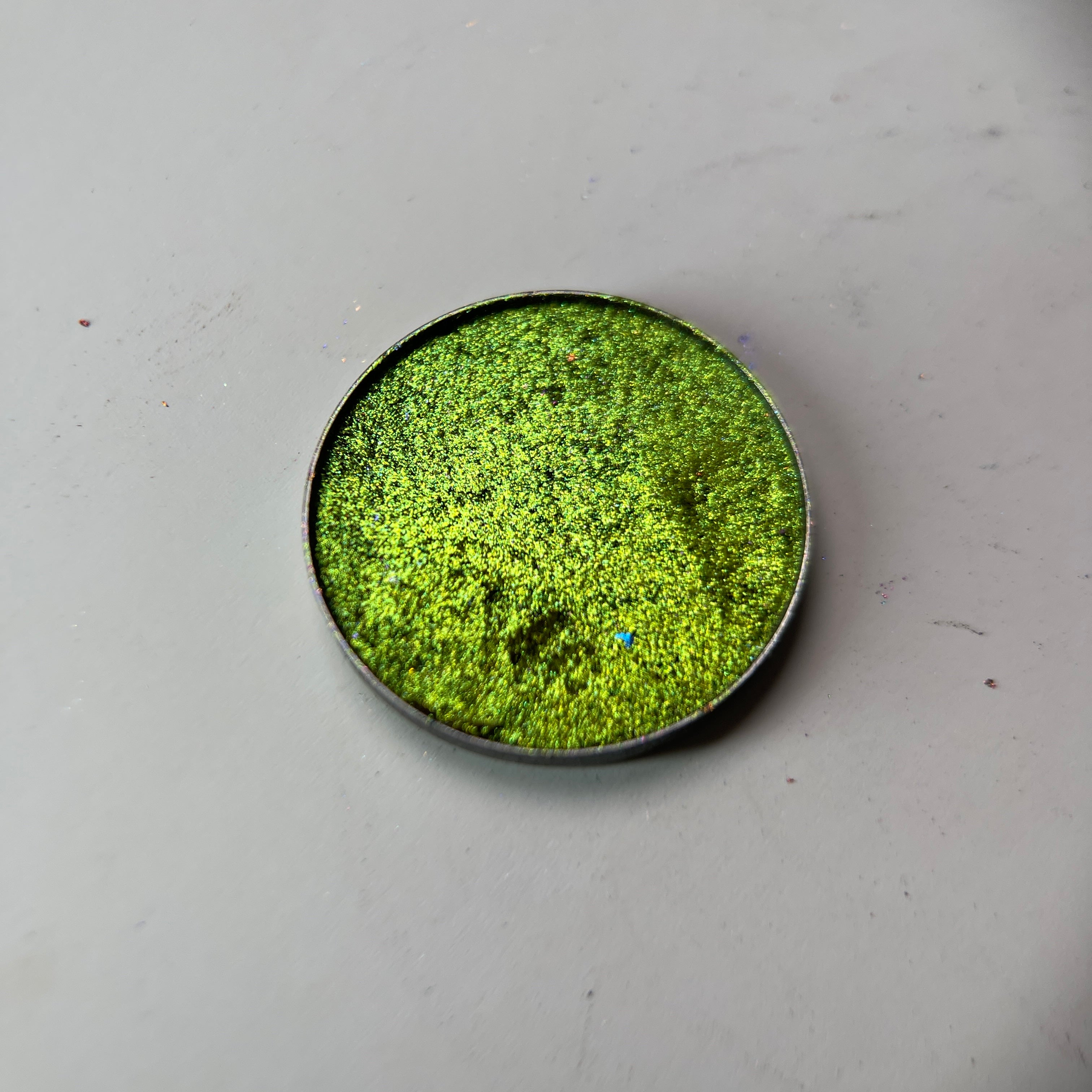 Mosslight - Moss And Lime Shift Duochrome Single Eyeshadow | Foiled High-Pigment