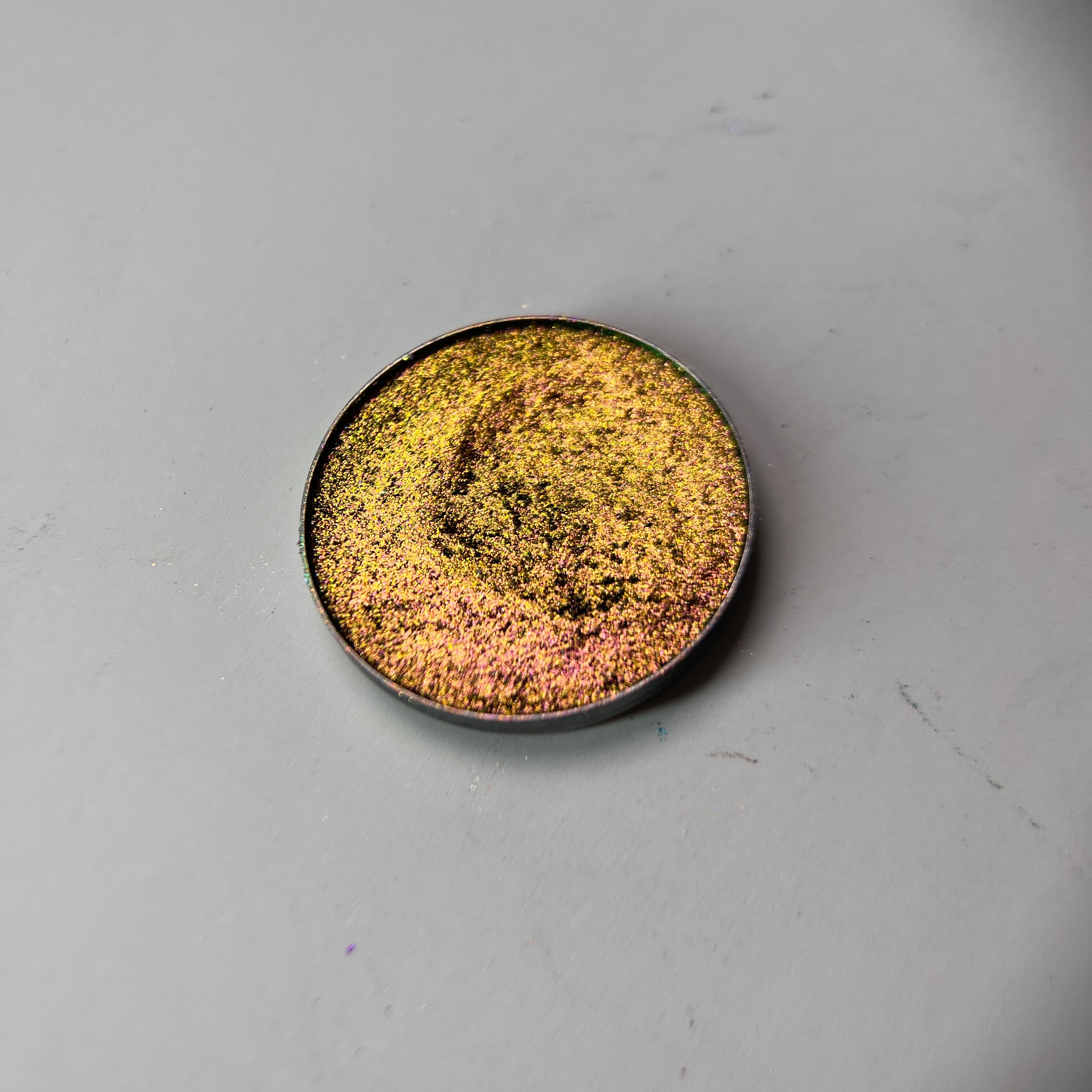 Peach Comet - Peach Gold With Coral Shift Duochrome Single Eyeshadow | Foiled High-Pigment