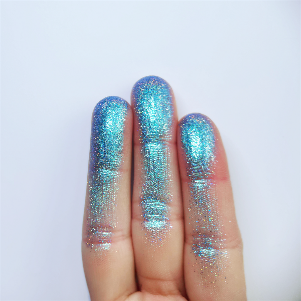 Frosted Stardust Chameleon Eyeshadow - Icy Blue Duochrome Glitter